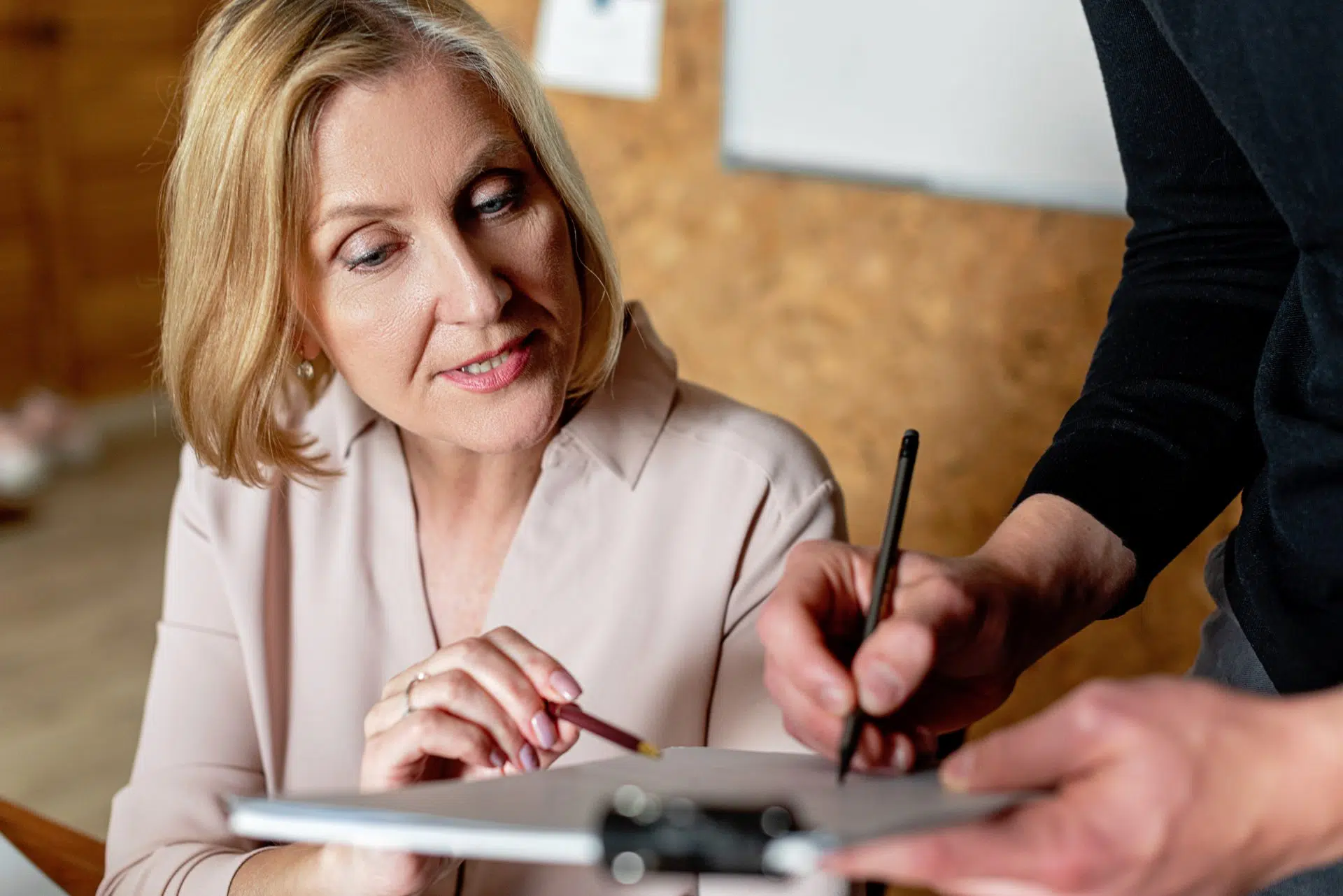 Women reviewing a cookie policy on her phone